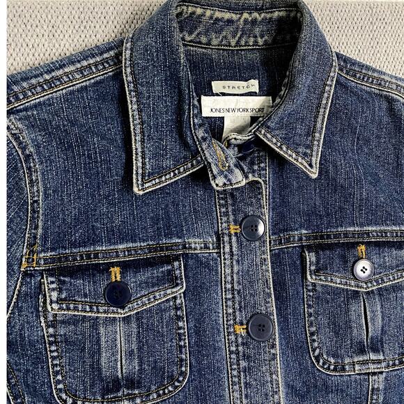 Jones New York Sport Vintage Jean Jacket Womens M Blue Fade Button Up Pockets - Picture 3 of 12